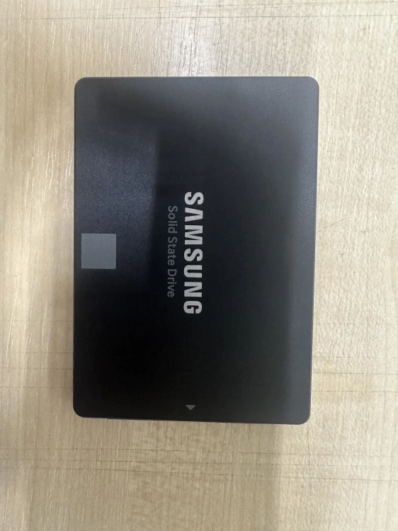 Zánovní SSD 250 GB Samsung 870 Evo